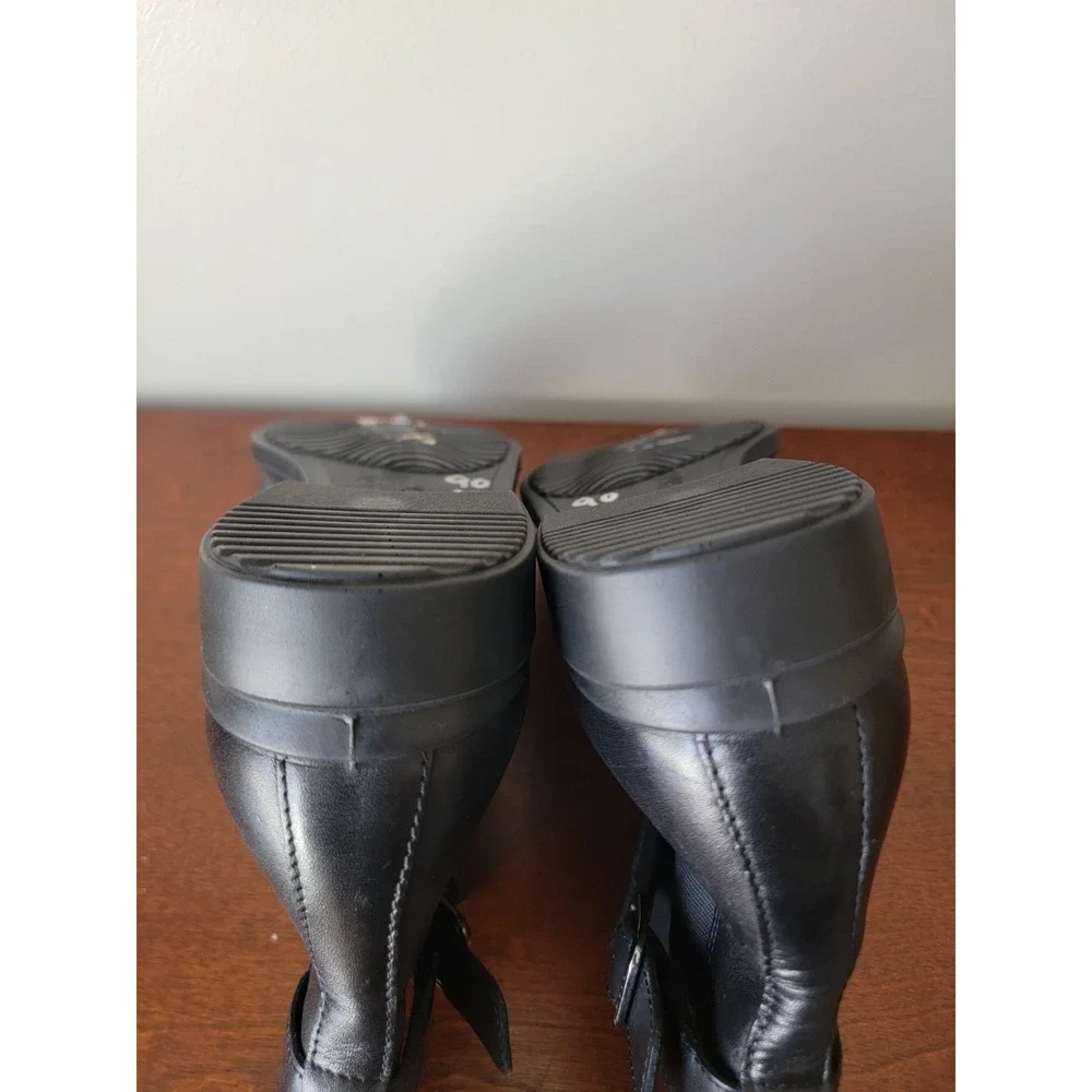 ECCO Dress Classic 15 Women's Black Leather Chelsea Ankle Boots Round Toe 10 EUC